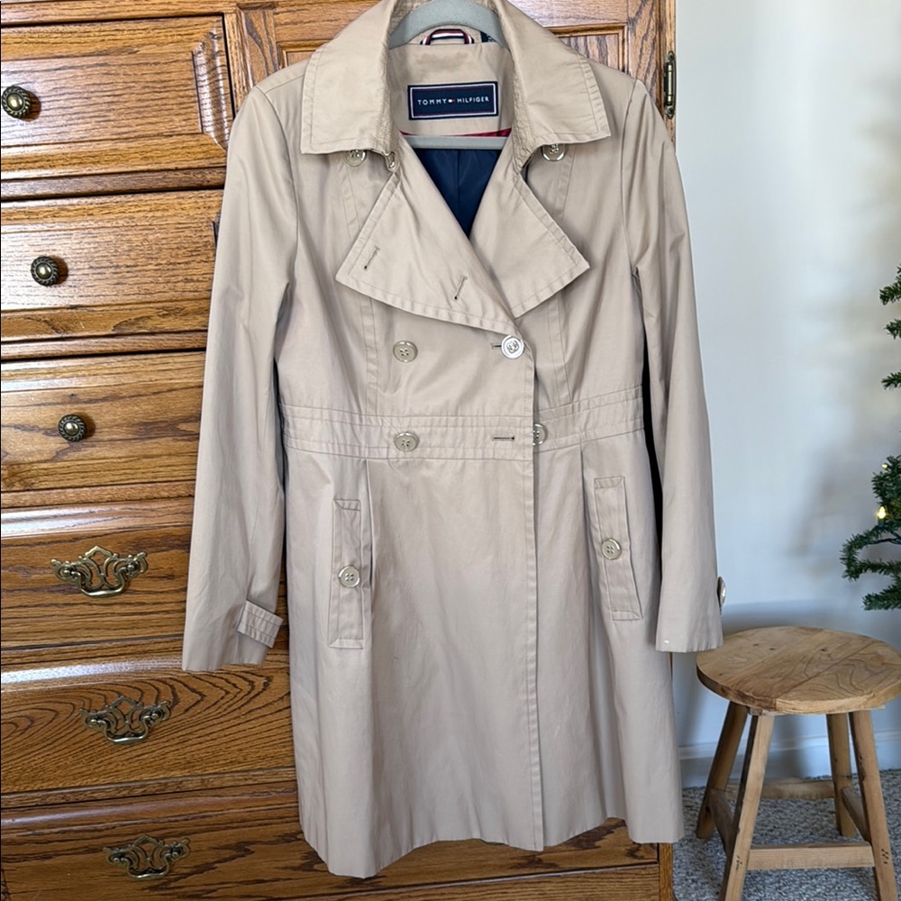 Tommy Hilfiger Women's Tan Trench Coat